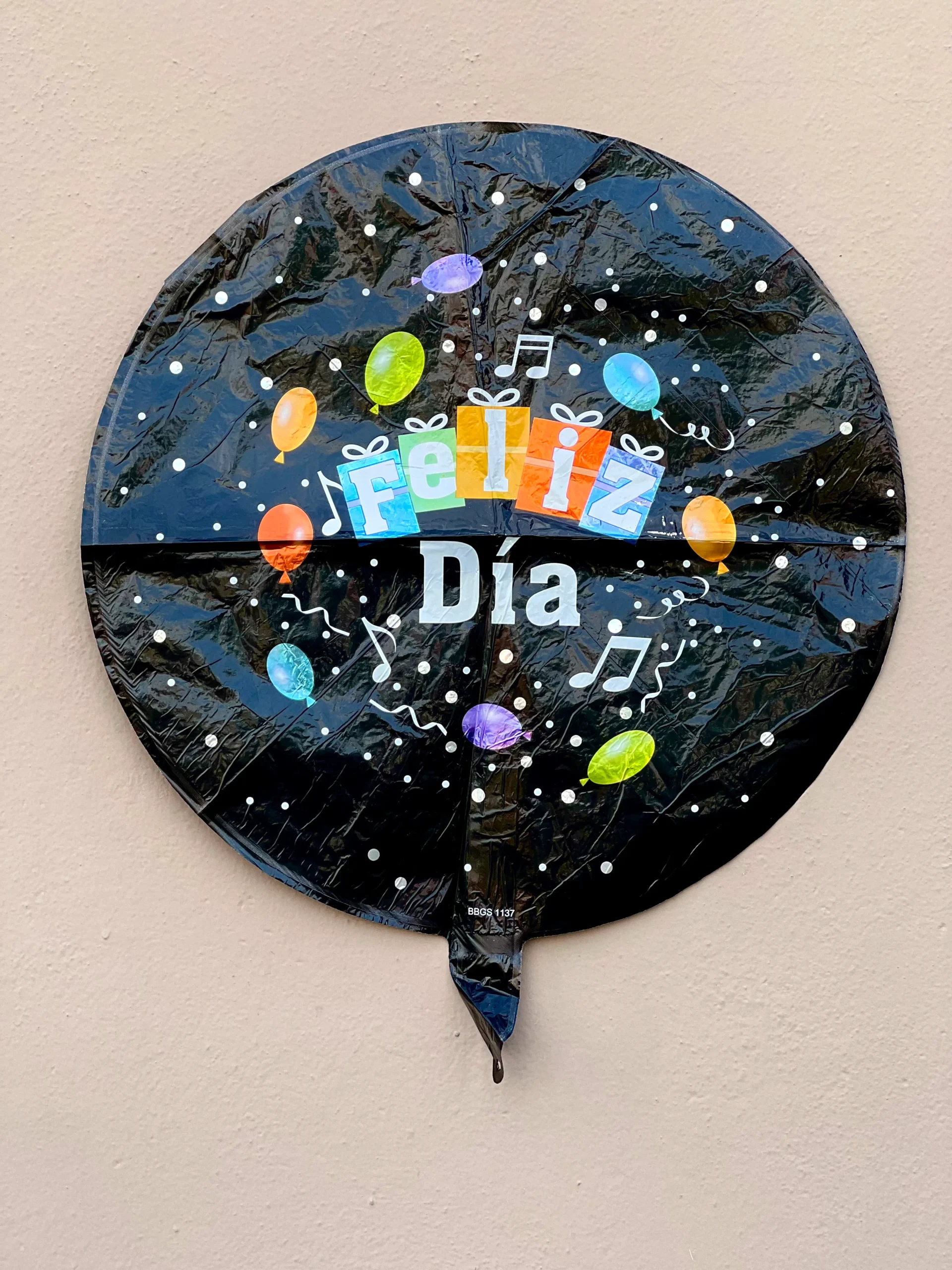 Globo feliz día